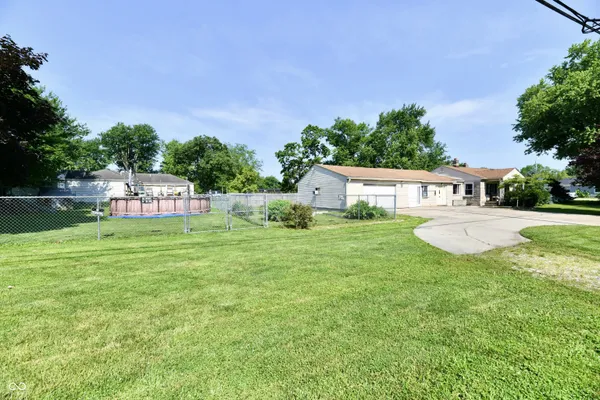 $250,000 | 4020 South Lynhurst Drive, Indianapolis, IN 46221