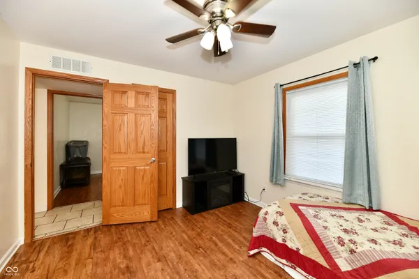 $250,000 | 4020 South Lynhurst Drive, Indianapolis, IN 46221