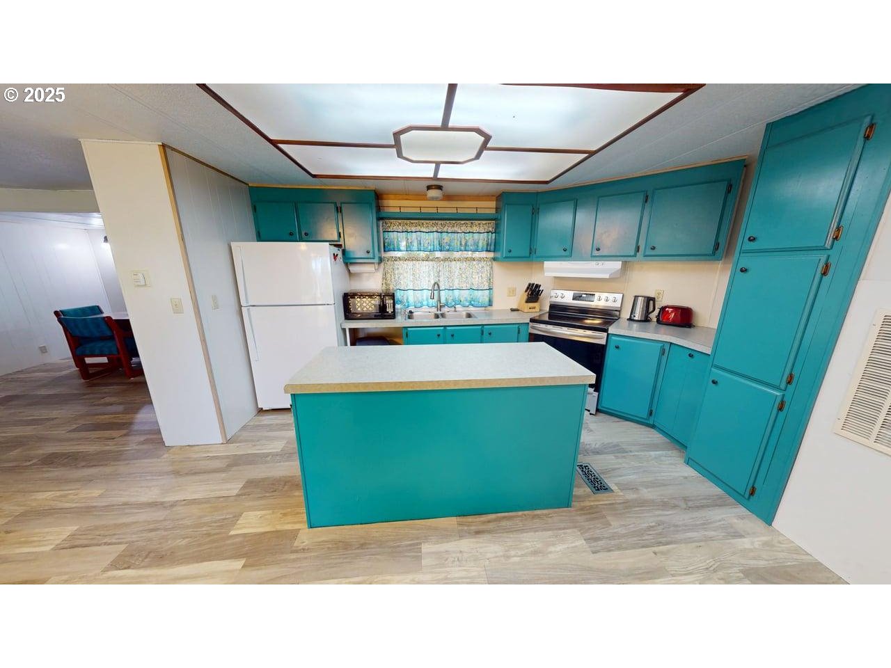95607 Jerry's Flat Road Gold Beach, OR 97444 - Photo 10 of 36 Kitchen