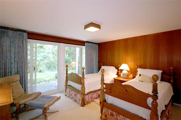 16 Brewster Road Wayland, MA 01778 - Photo 17 of 24 Gallery Image 17