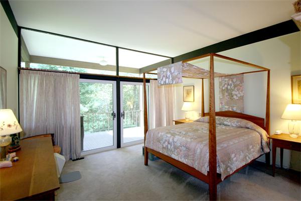16 Brewster Road Wayland, MA 01778 - Photo 10 of 24 Gallery Image 10