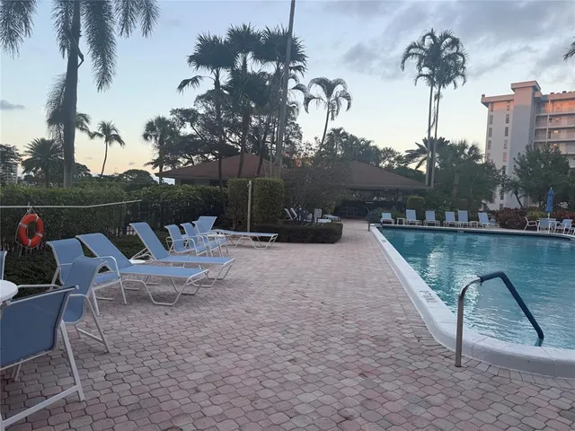 $2,900 | 3010 North Course Drive, Unit 207, Pompano Beach, FL 33069