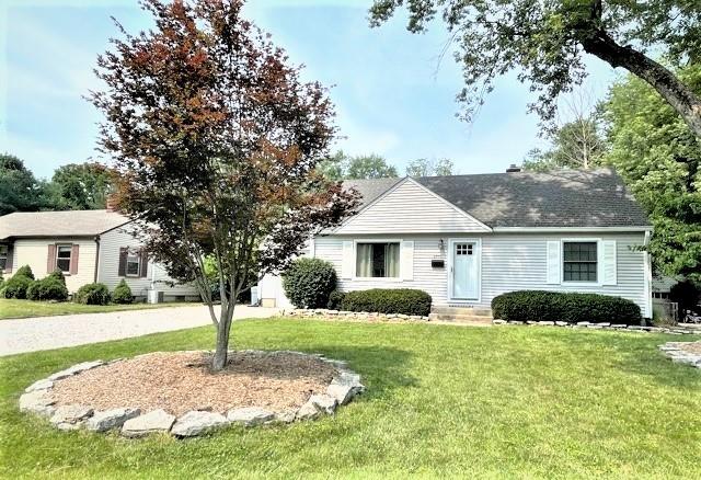 6402 Maple Drive Indianapolis, IN 46220 - Photo 4 of 38