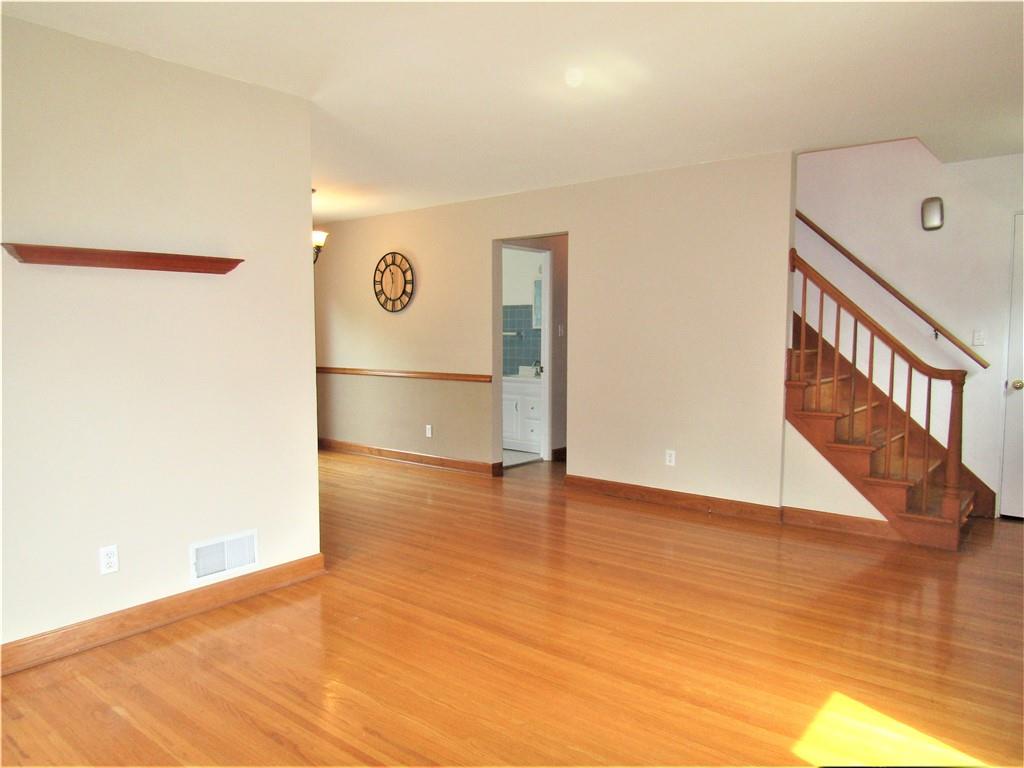 6402 Maple Drive Indianapolis, IN 46220 - Photo 6 of 38