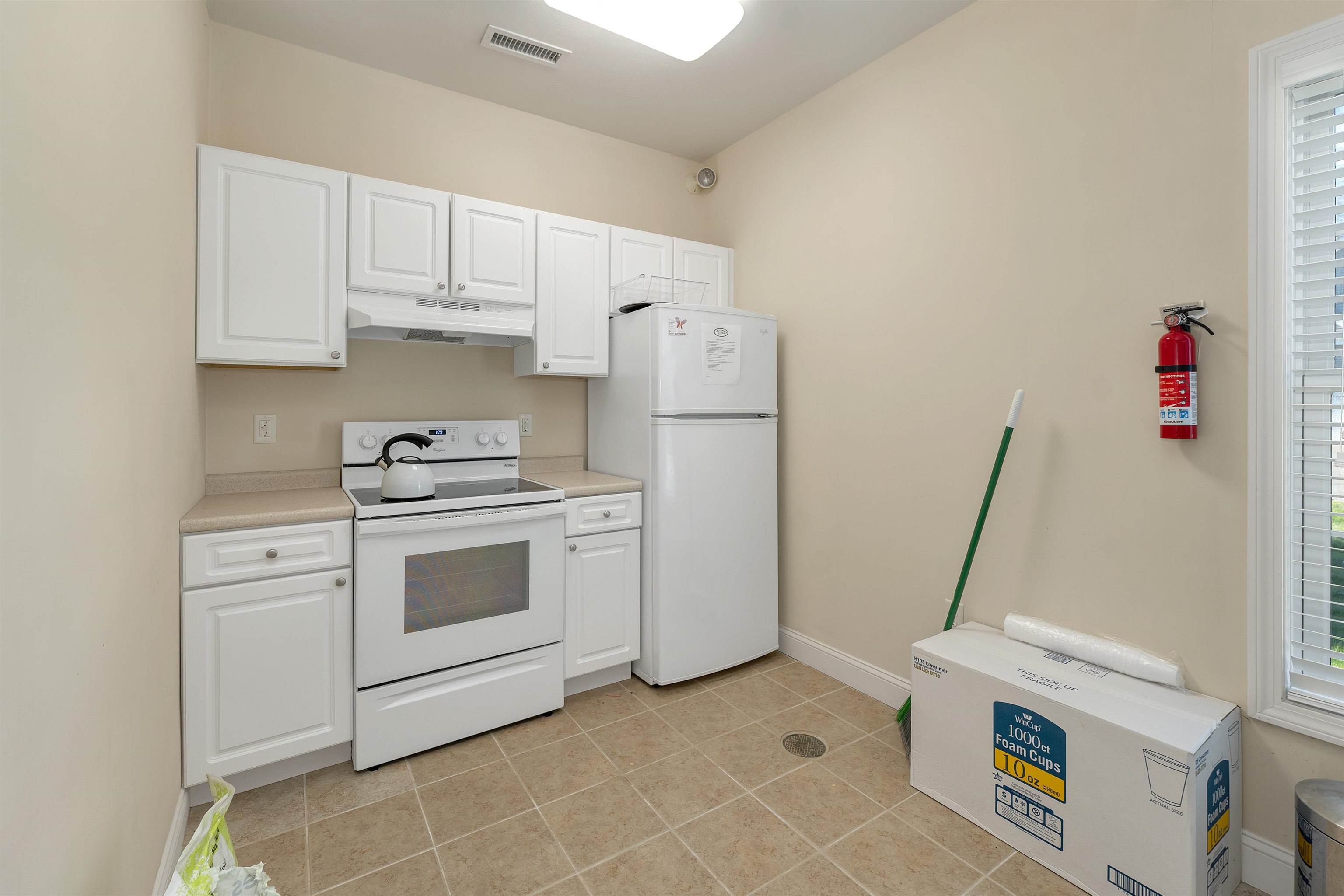 20 Leddy Drive Epping, NH 03042 - Photo 32 of 41