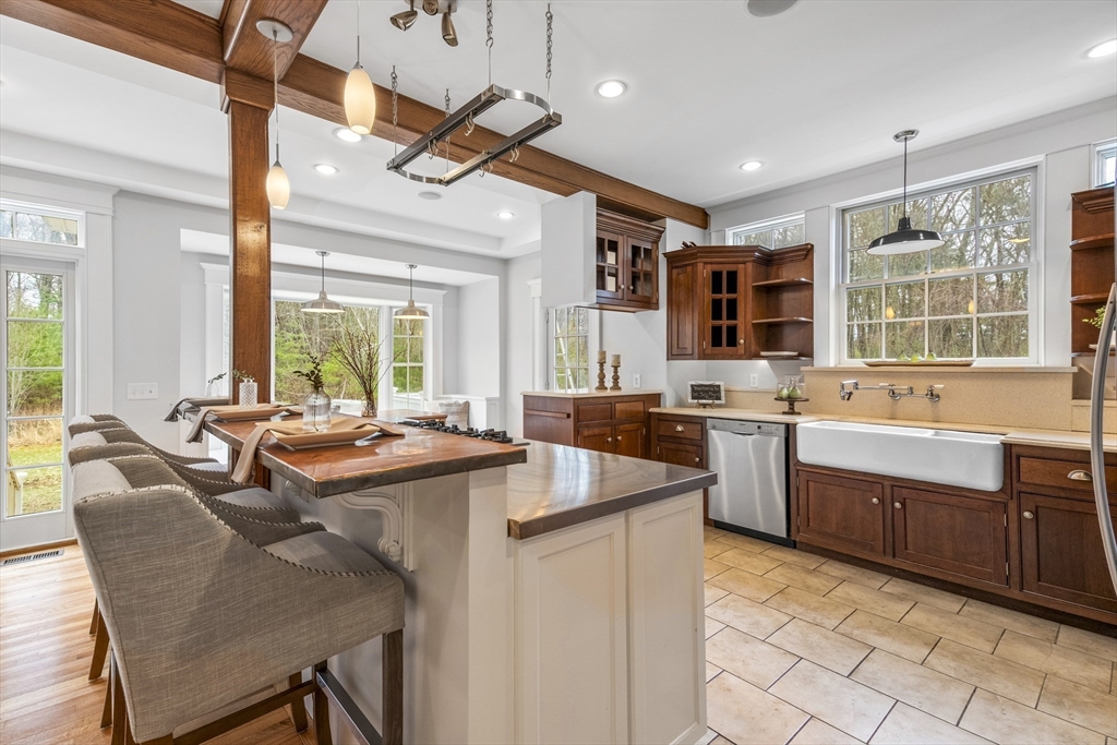 215 John Mowry Road Smithfield, RI 02917 - Photo 11 of 42 Gallery Image 11