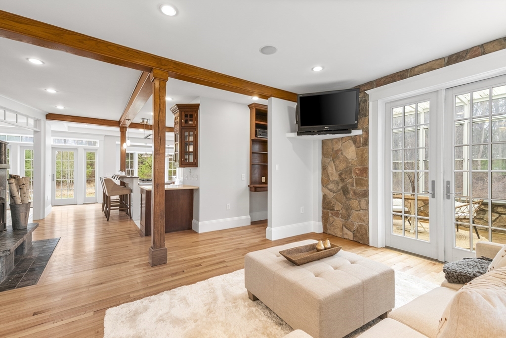 215 John Mowry Road Smithfield, RI 02917 - Photo 7 of 42 Gallery Image 7
