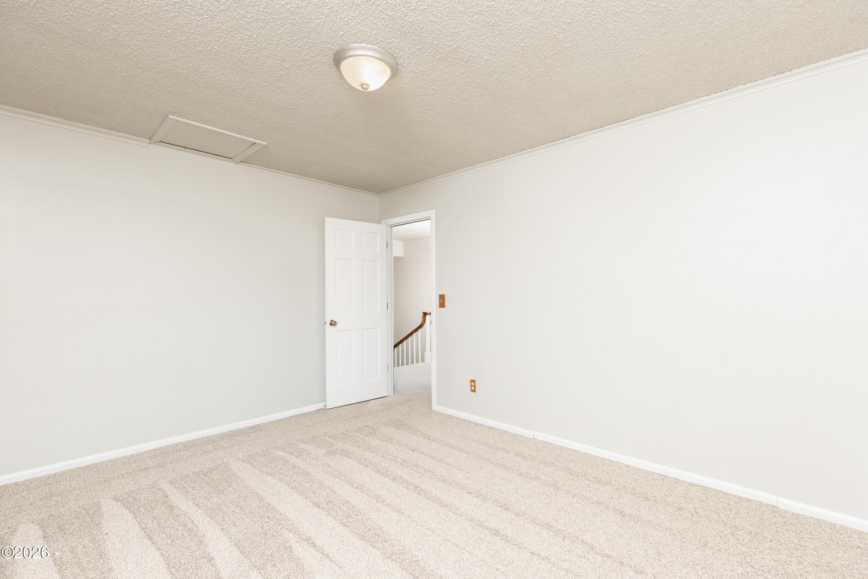 1484 Yasek Loop Toledo, OR 97391 - Photo 19 of 51 1484yasek-43