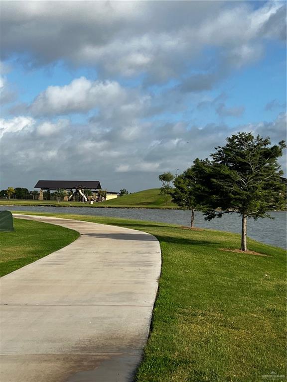 14333 Chalk Rdg Drive McAllen, TX 78504 - Photo 11 of 19