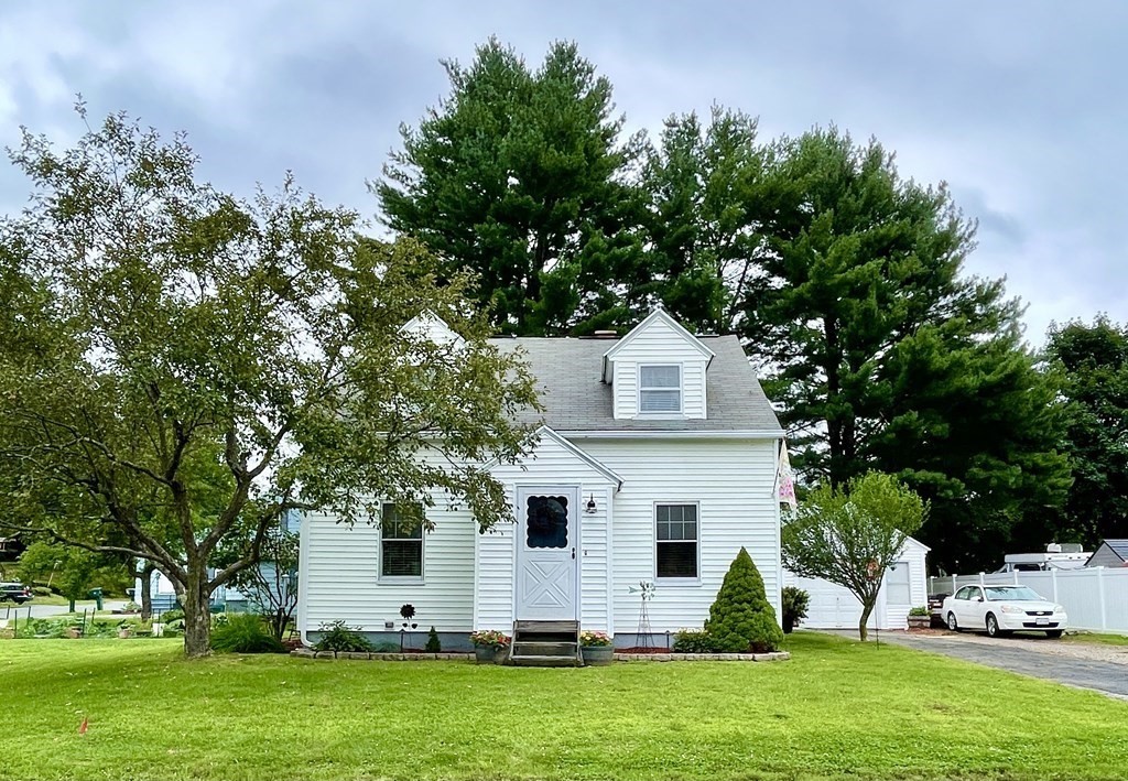 5 Chester Avenue Ware, MA 01082 - Photo 1 of 28 Gallery Image 1