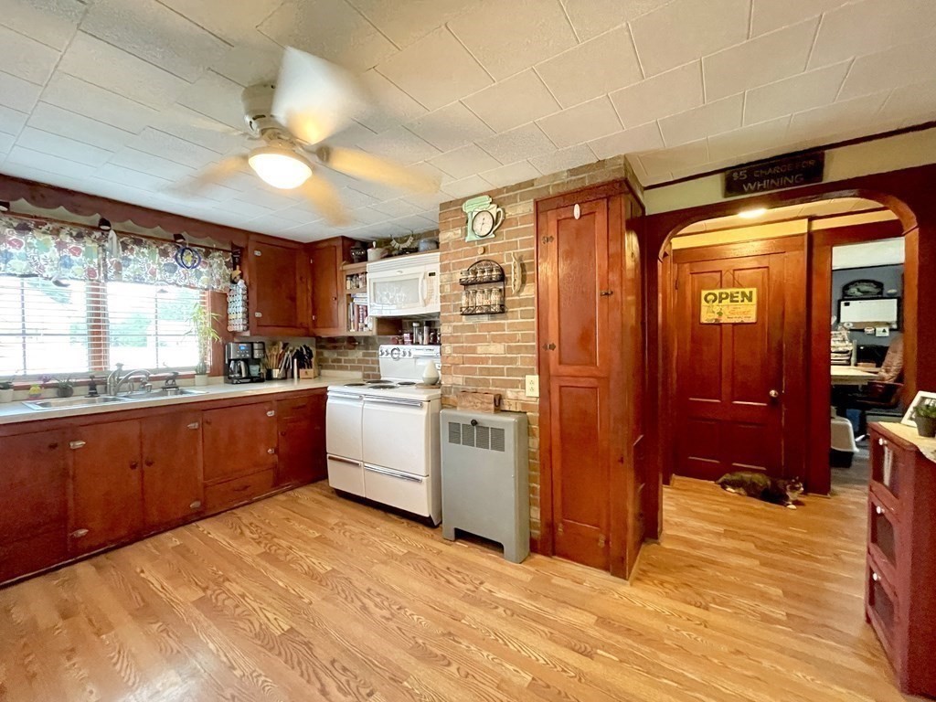 5 Chester Avenue Ware, MA 01082 - Photo 7 of 28 Gallery Image 7