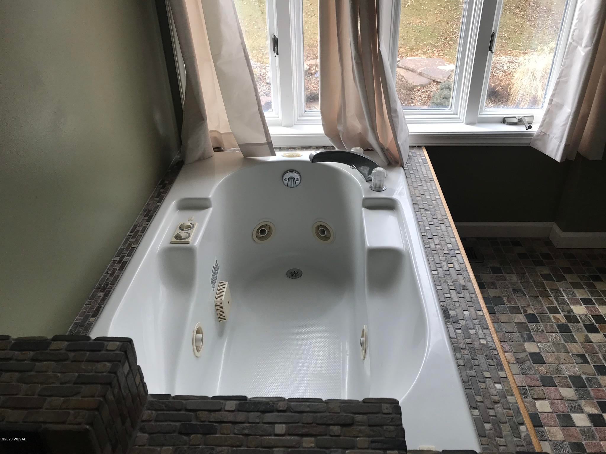735 Heilman Road Montoursville, PA 17754 - Photo 27 of 33 Master Bath Whirlpool Tub