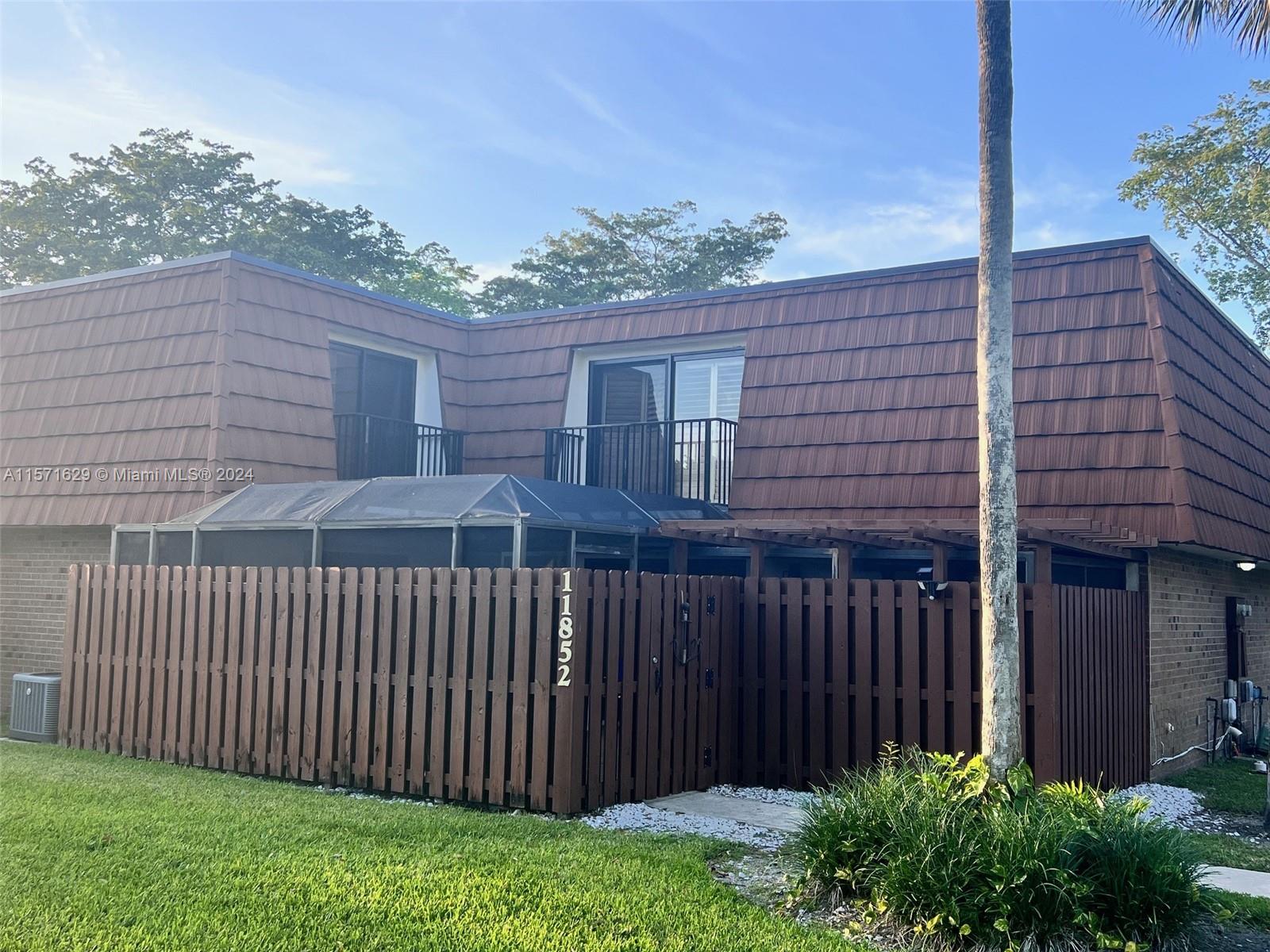 11852 Southwest 9th Ct Unit 11852  