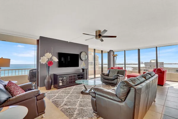 $6,000 | 5510 North Ocean Drive, Unit 12B, Singer Island, FL 33404