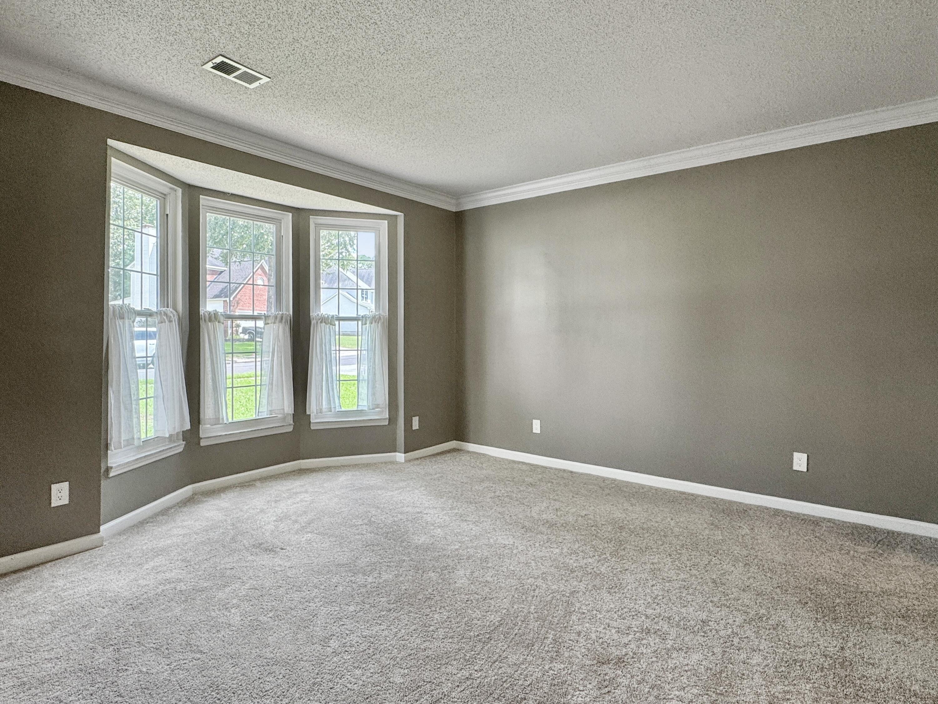 115 Waddington Trace Goose Creek, SC 29445 - Photo 3 of 42 Photo Aug 24 2025, 1 37 01 PM