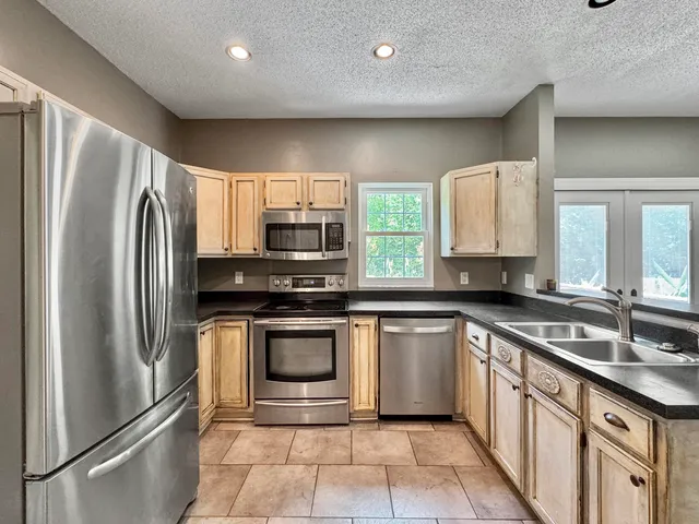 $384,500 | 115 Waddington Trace, Goose Creek, SC 29445