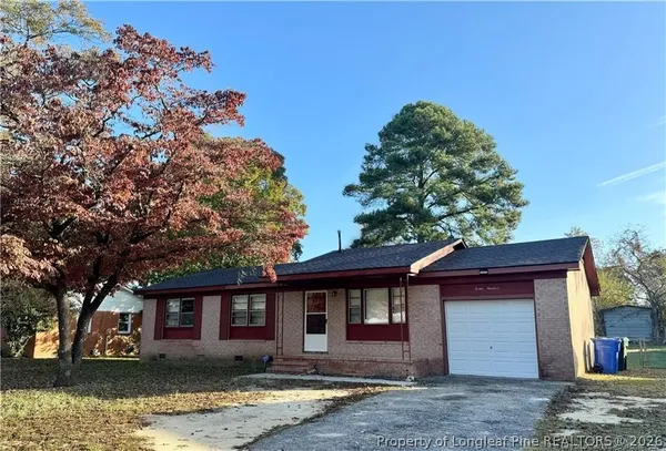 $1,375 | 1219 Chilton Drive, Fayetteville, NC 28314