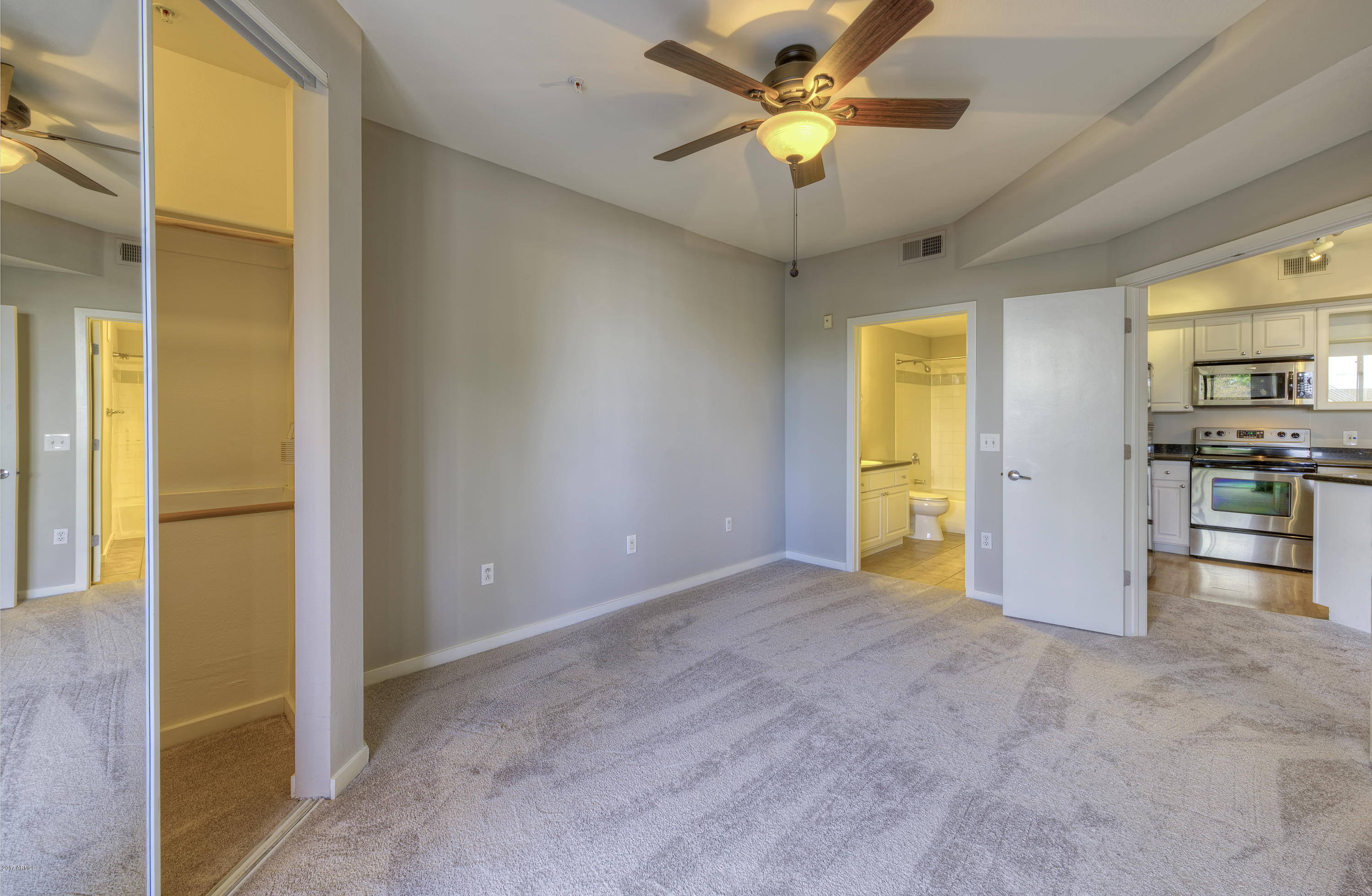 3633 North 3rd Avenue, Unit 1004 Phoenix, AZ 85013 - Photo 9 of 18 Bedroom - Bath
