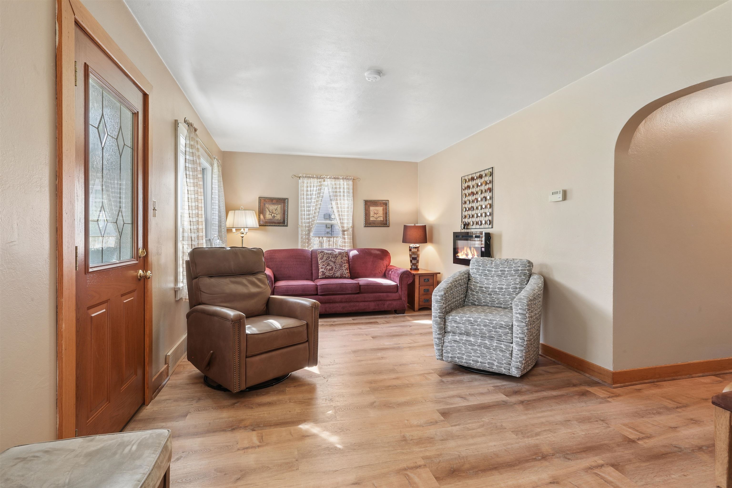 323 East Mission Road Green Bay, WI 54301 - Photo 15 of 20