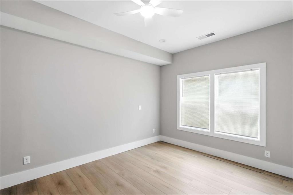 159 Brad Street Royston, GA 30662 - Photo 9 of 21 an empty room with a window