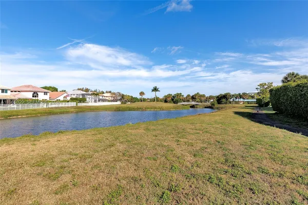 $2,500 | 2905 Crestwood Terrace, Unit 3203, Margate, FL 33063