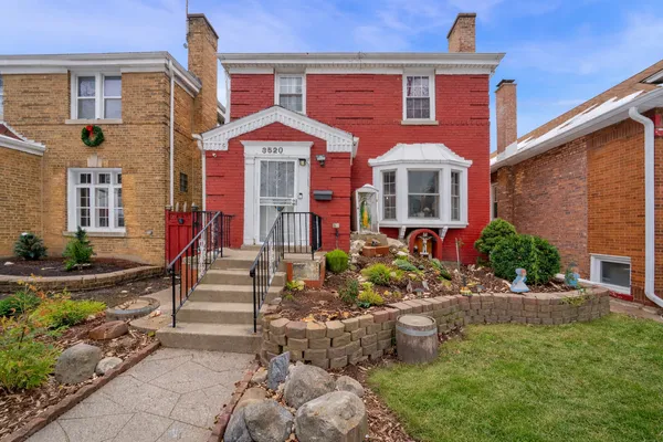 $289,900 | 3520 Ridgeland Avenue, Berwyn, IL 60402