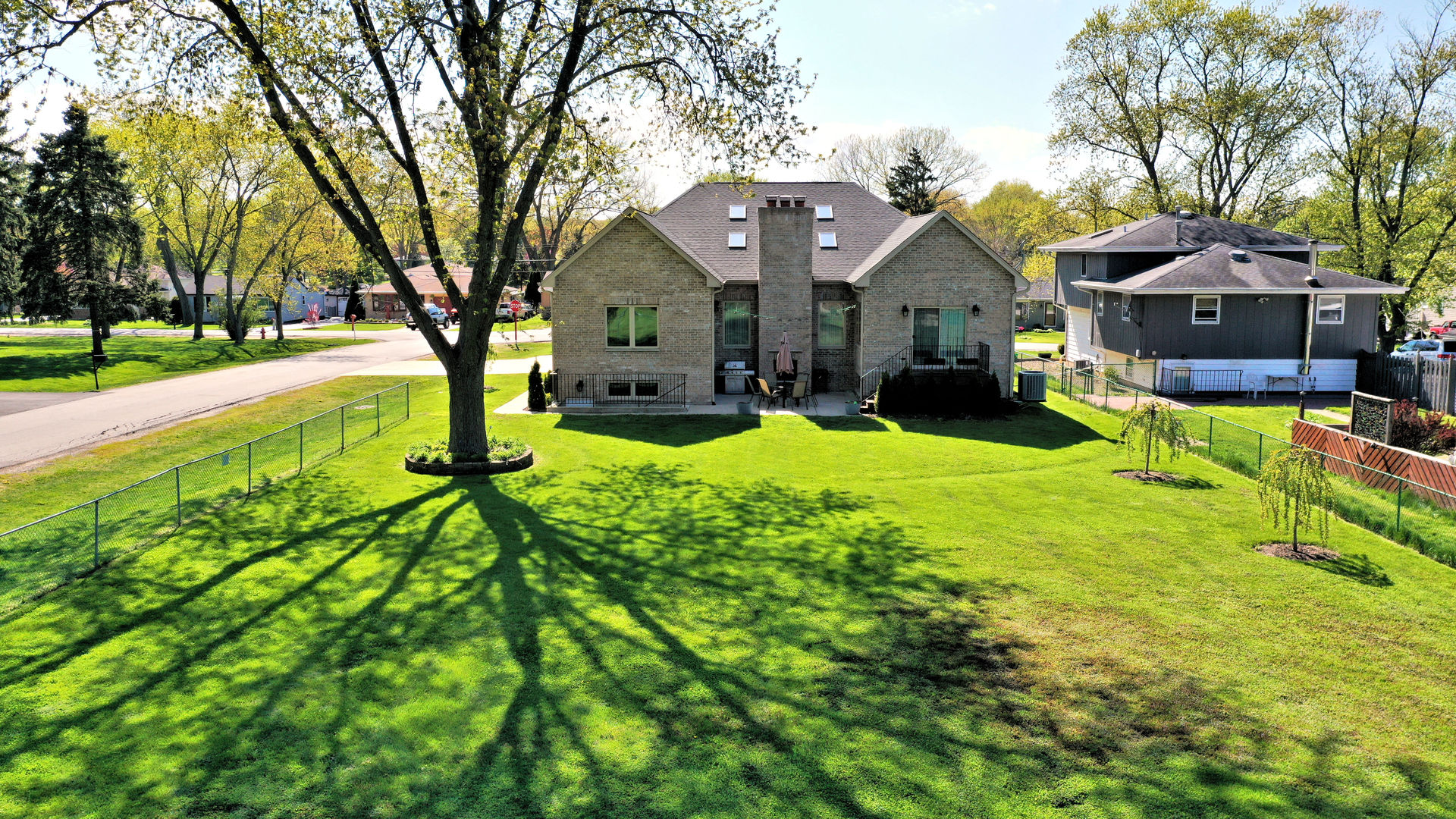 6717 High Road Darien, IL 60561 - Photo 2 of 25