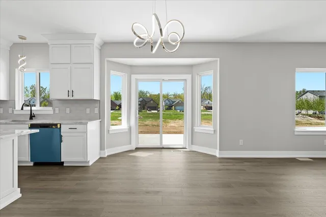 $499,900 | 37642 Scone Court, Livonia, MI 48154