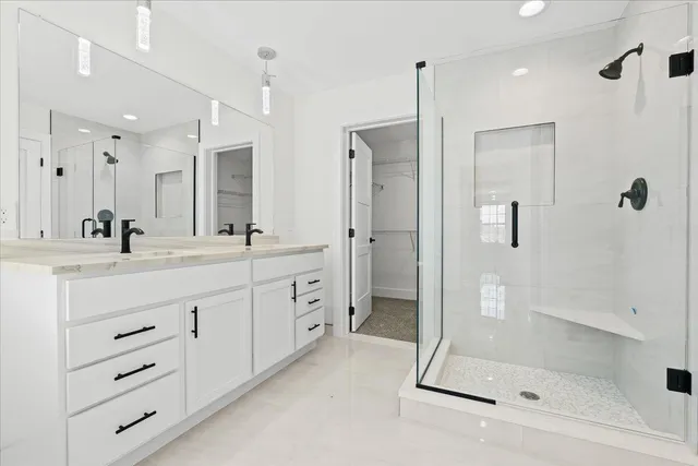 $499,900 | 37642 Scone Court, Livonia, MI 48154