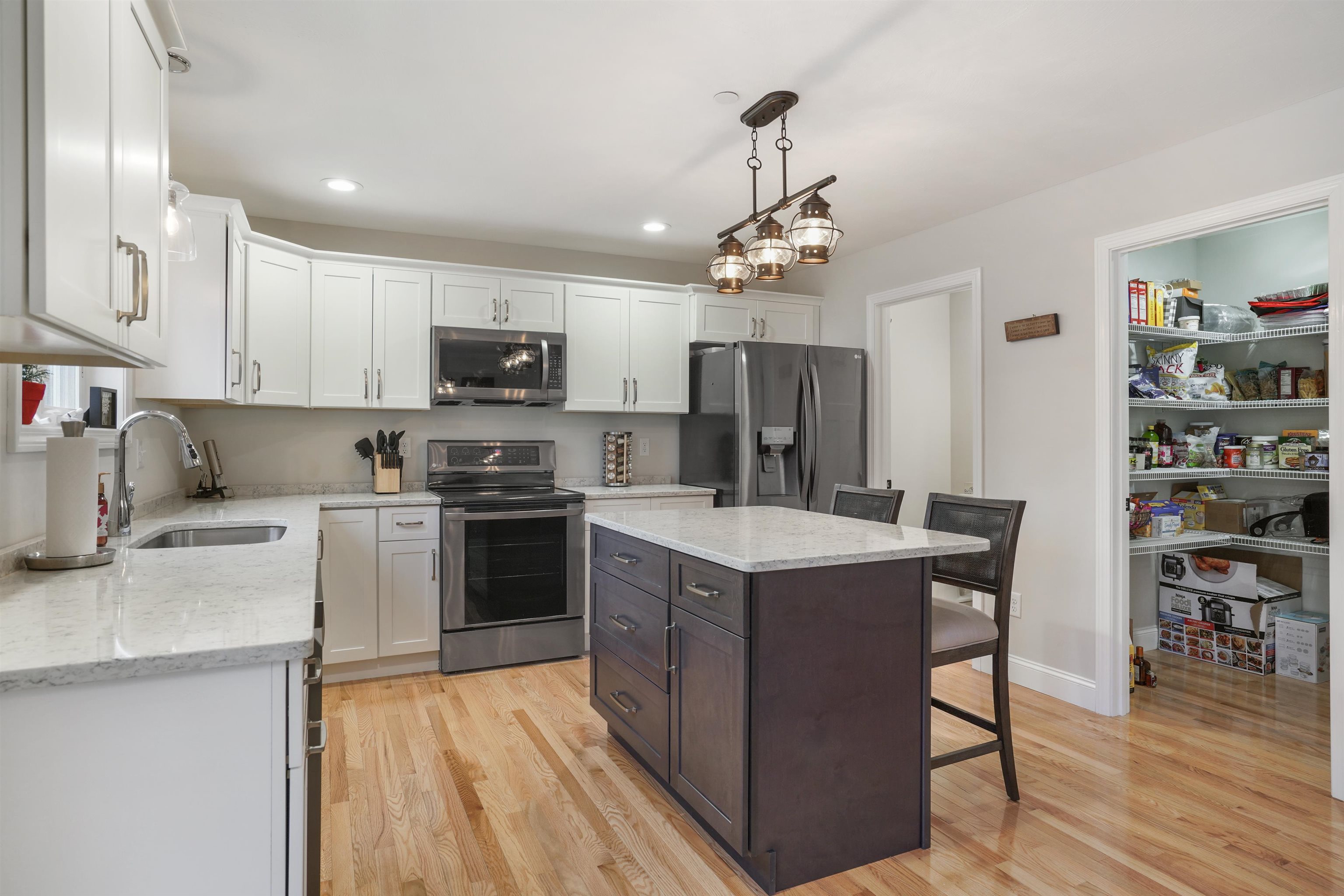 11 Rockingham Road, Unit D Auburn, NH 03032 - Photo 5 of 24