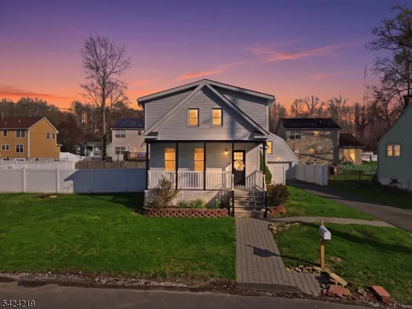$569,900 | 129 Willow Avenue, Matawan, NJ 07747