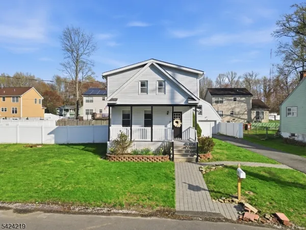 $569,900 | 129 Willow Avenue, Matawan, NJ 07747