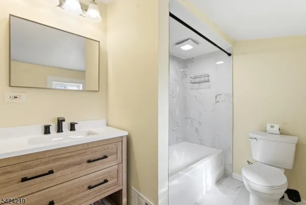 $569,900 | 129 Willow Avenue, Matawan, NJ 07747