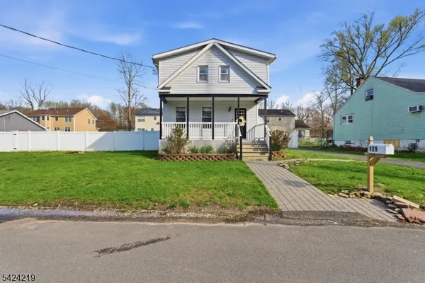 $569,900 | 129 Willow Avenue, Matawan, NJ 07747