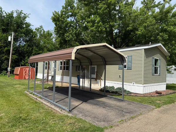 $48,000 | 324 Cedarhaven Drive, Princeton, IL 61356