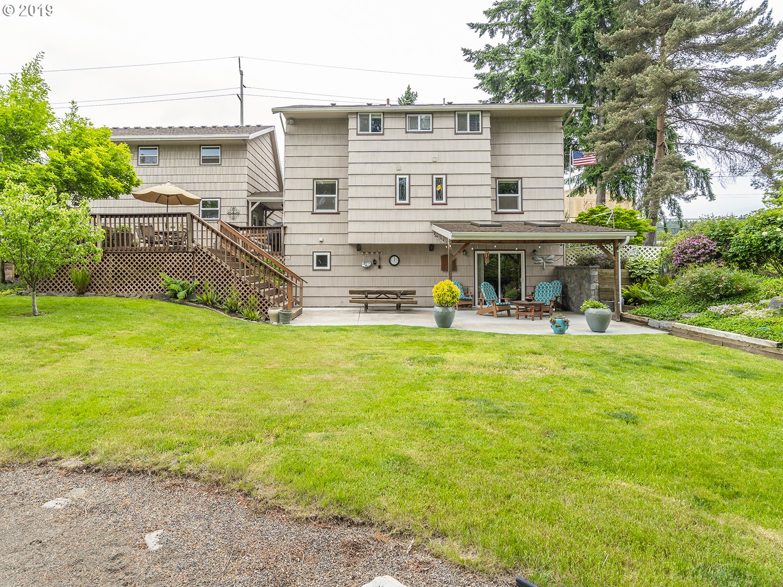 16705 Southwest Hart Road Beaverton, OR 97007 - Photo 23 of 32 Backyard