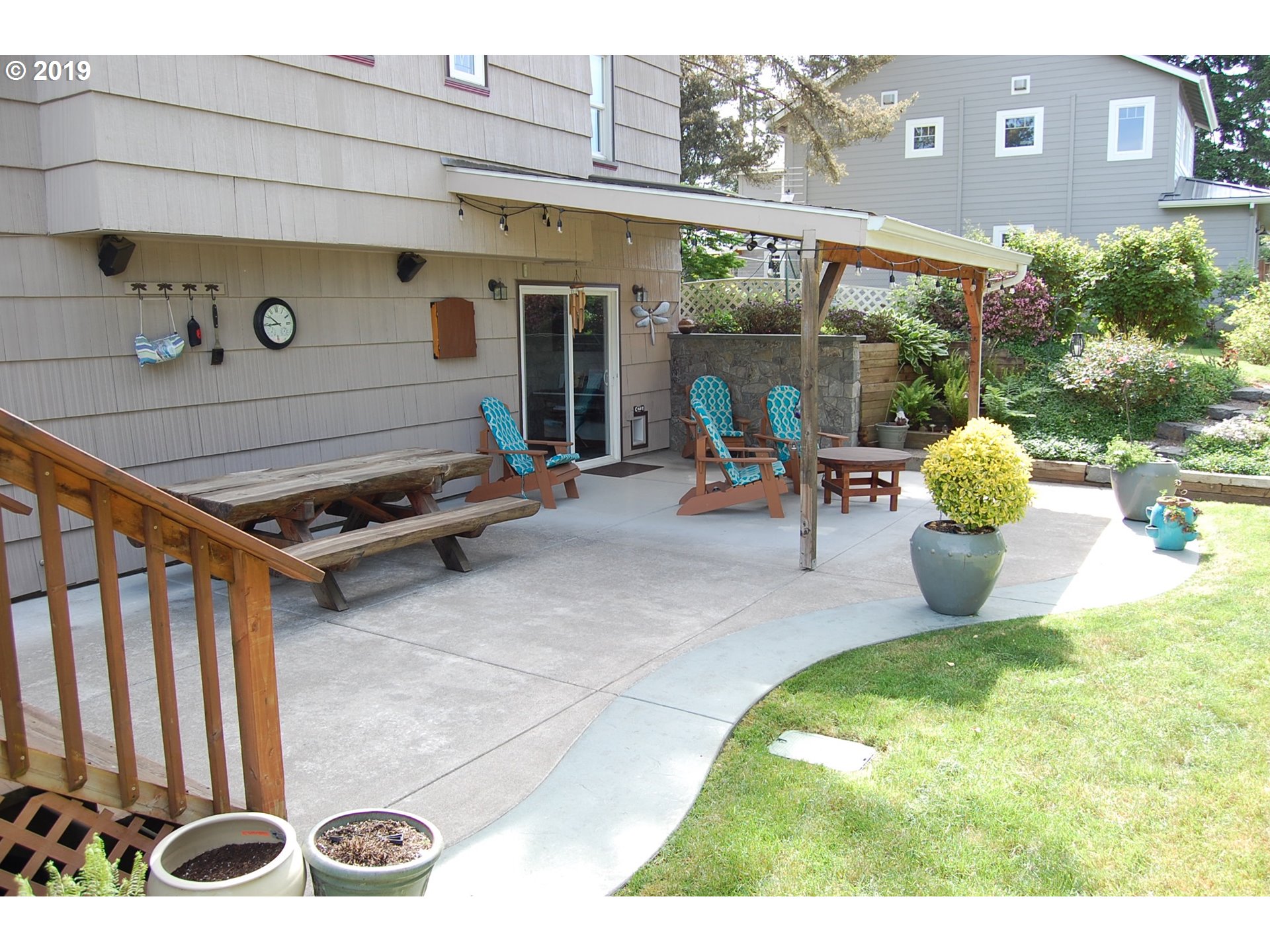 16705 Southwest Hart Road Beaverton, OR 97007 - Photo 25 of 32 Patio
