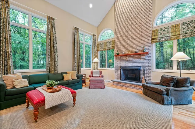 $1,495,000 | 60 Pheasant Drive, East Greenwich, RI 02818