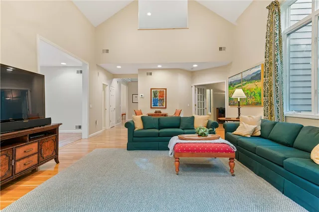 $1,495,000 | 60 Pheasant Drive, East Greenwich, RI 02818