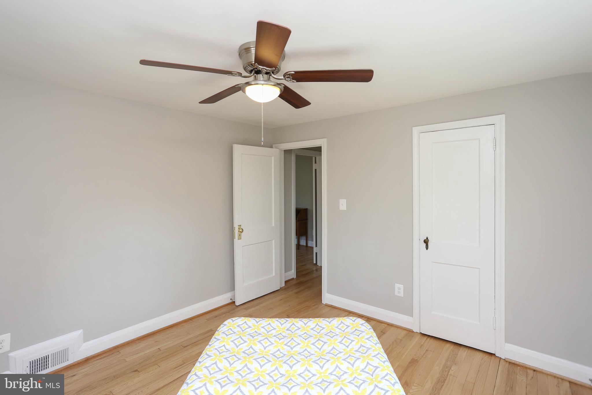 19 Tanglewood Road Baltimore, MD 21228 - Photo 22 of 28 Bedroom 3 2nd floor