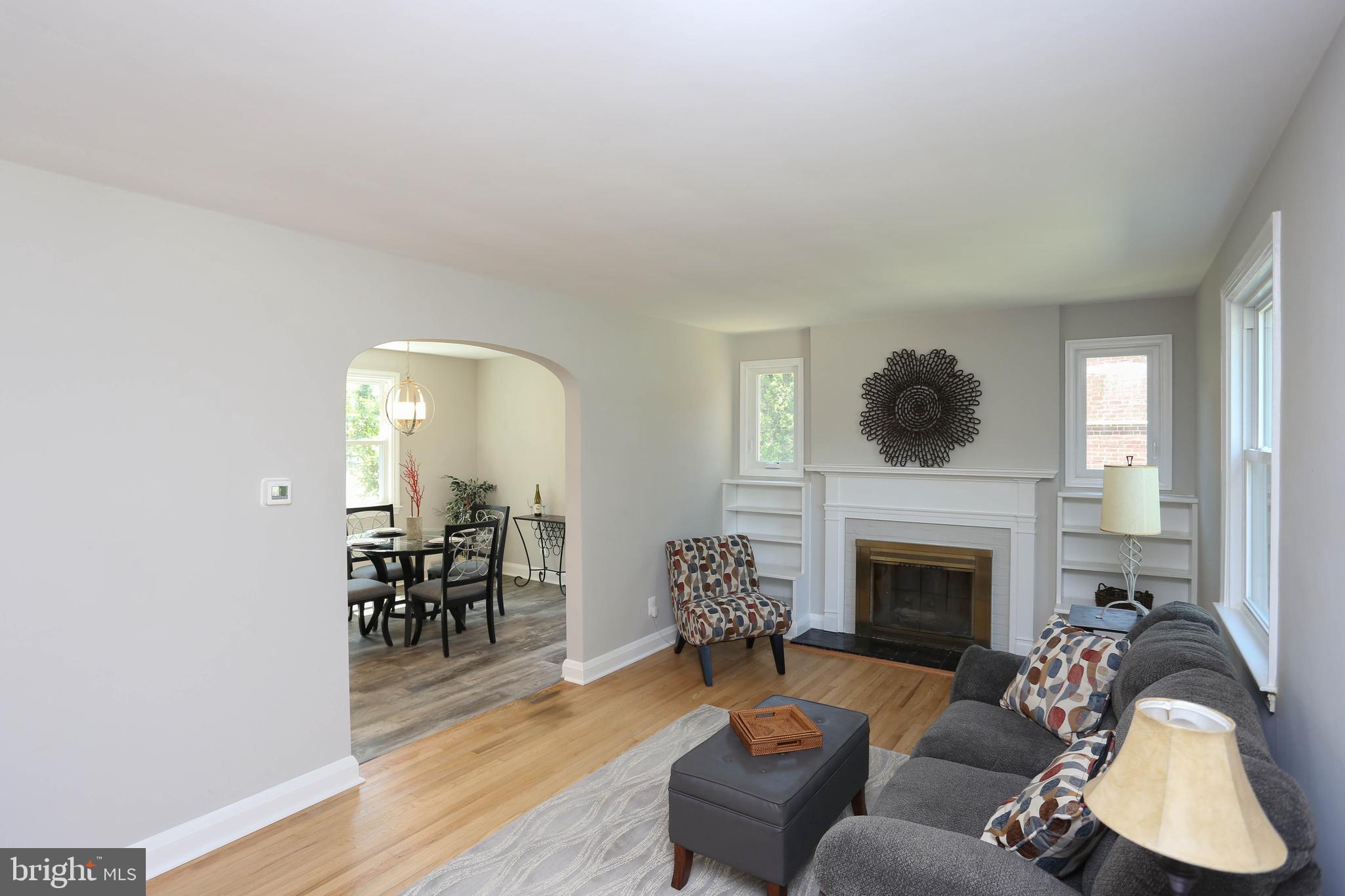 19 Tanglewood Road Baltimore, MD 21228 - Photo 10 of 28 The family room welcomes you