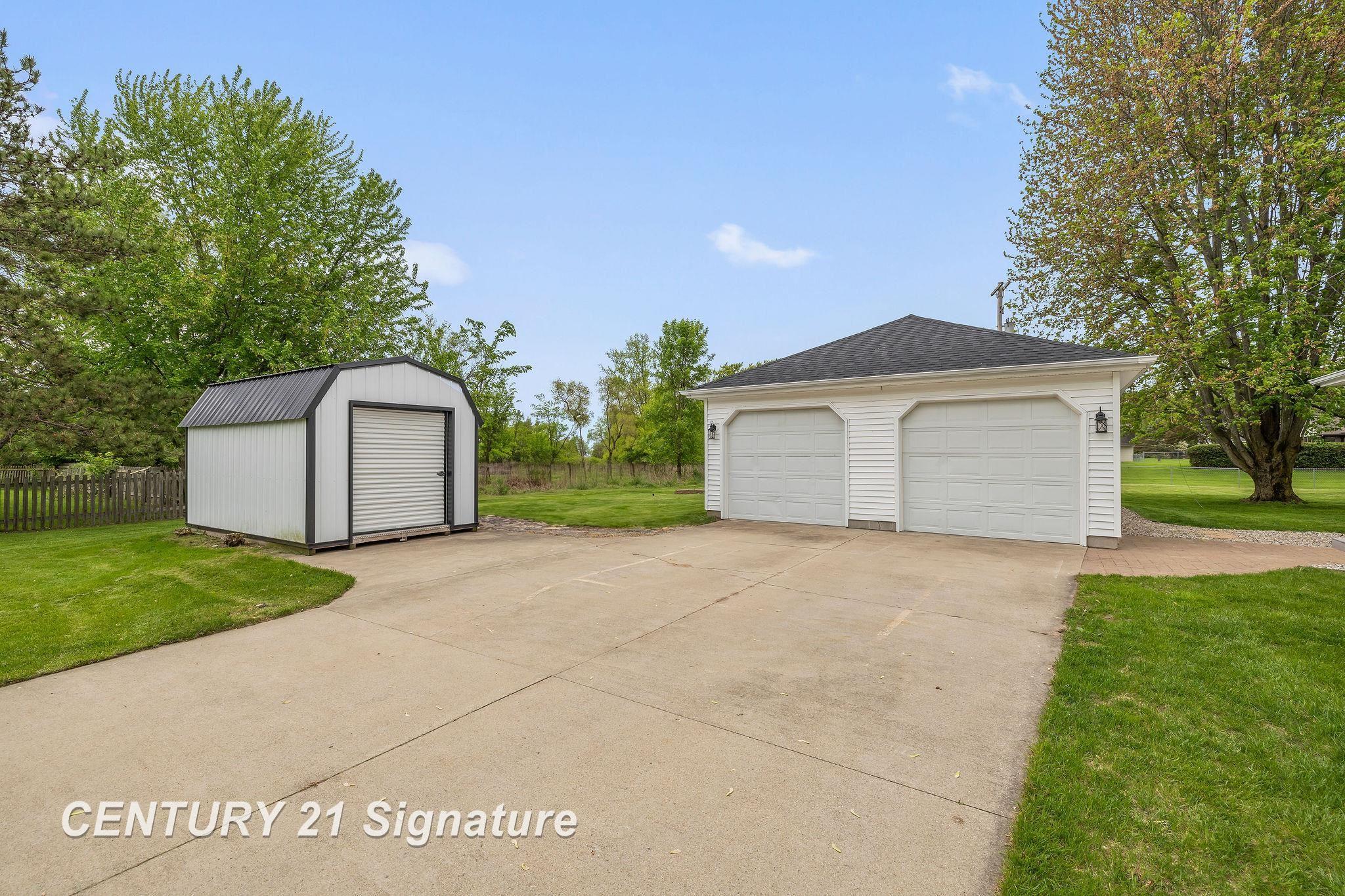 11945 Scott Road Freeland, MI 48623 - Photo 8 of 61