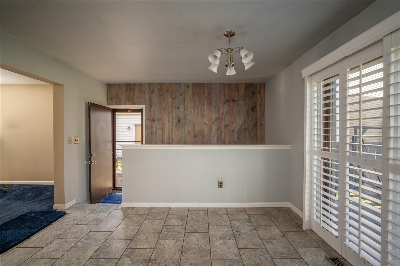2887 Roundtree Drive Troy, MI 48083 - Photo 7 of 20
