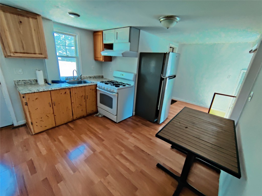 2004 Vestal Road Vestal, NY 13850 - Photo 4 of 19