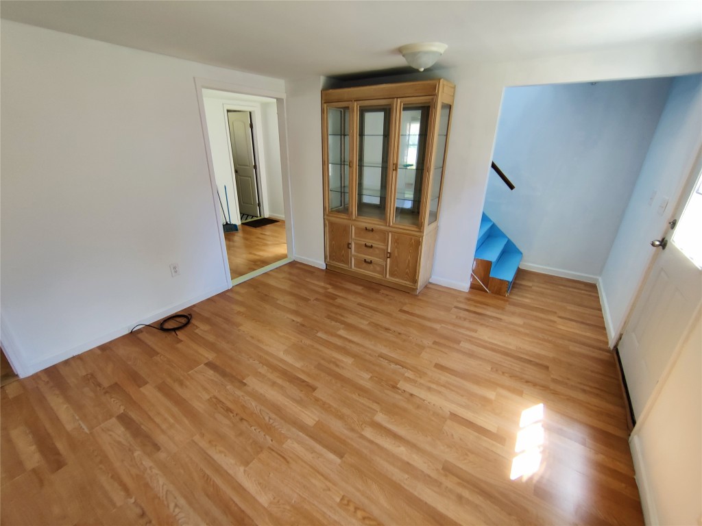 2004 Vestal Road Vestal, NY 13850 - Photo 5 of 19