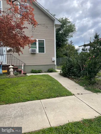 $1,300 | 126 Grove Street, Morrisville, PA 19067