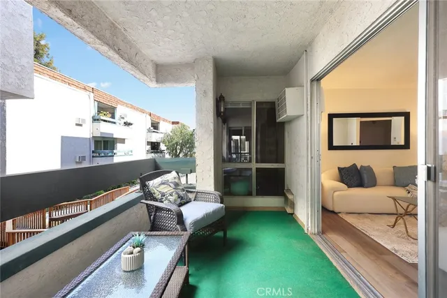 $519,000 | 360 South Euclid Avenue, Unit 219, Pasadena, CA 91101