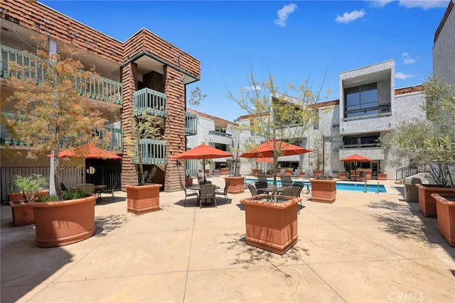 $519,000 | 360 South Euclid Avenue, Unit 219, Pasadena, CA 91101