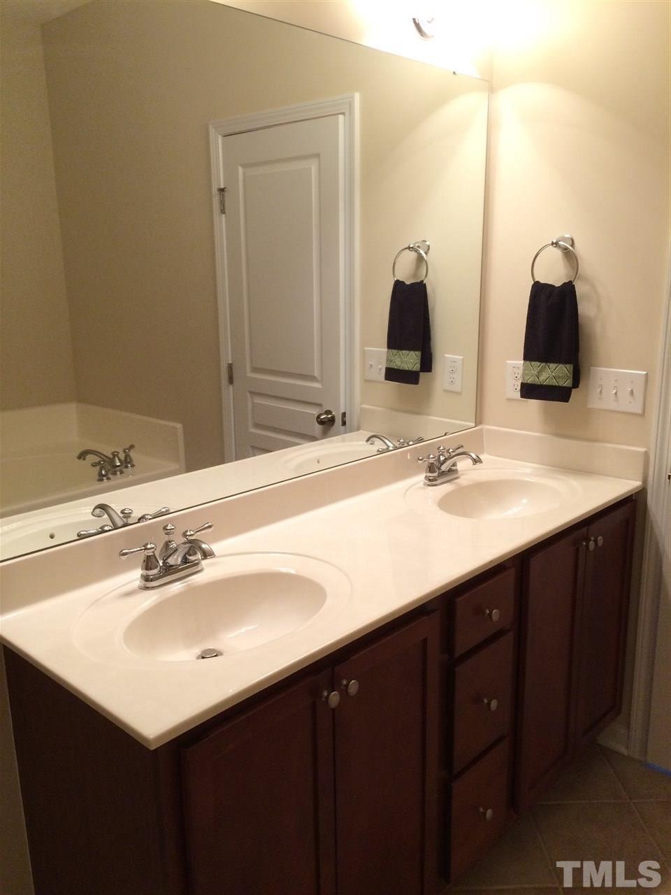 512 Dragby Lane Raleigh, NC 27603 - Photo 4 of 21