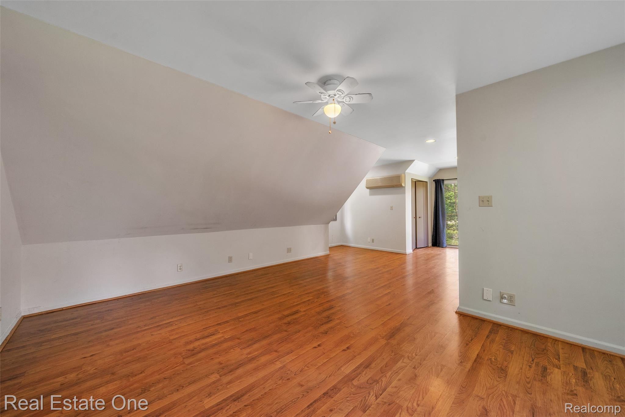 3415 Rafferty Drive Howell, MI 48843 - Photo 52 of 59 051-3415 Rafferty-Windowstill Real Estate Photography-51.jpg